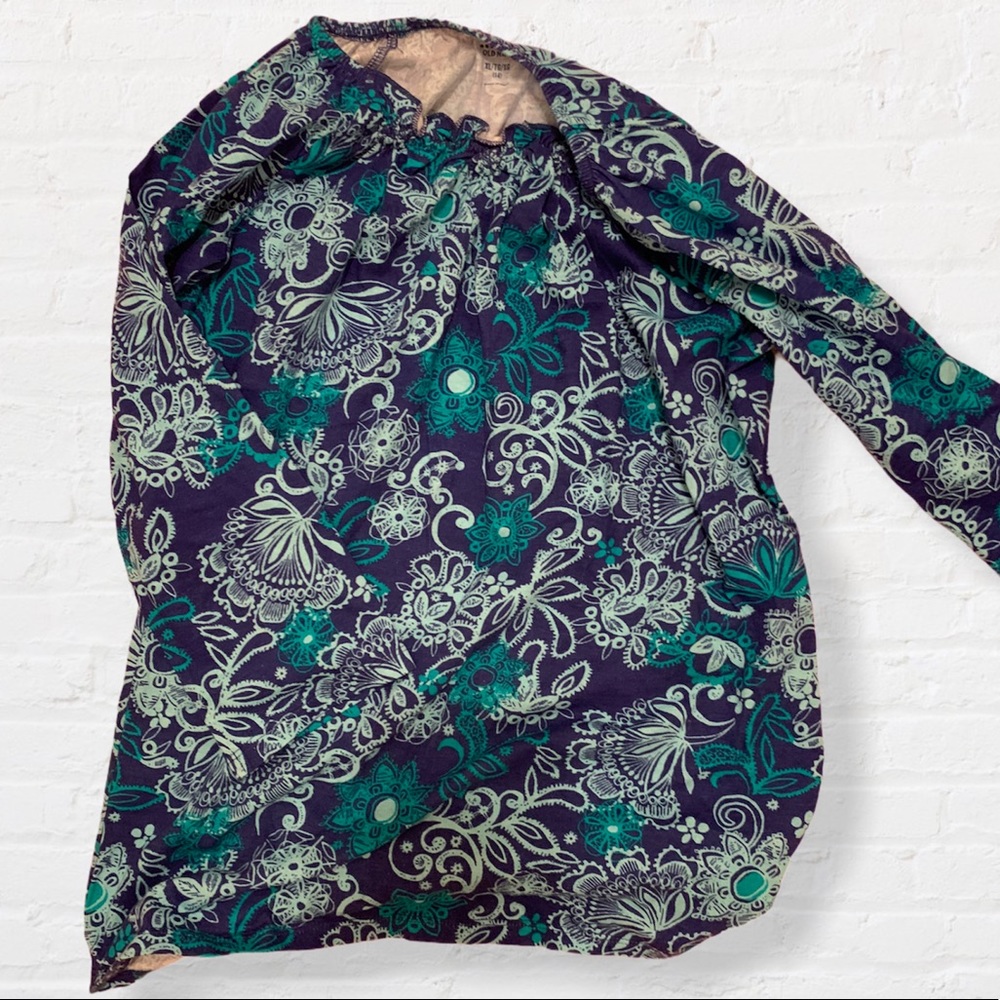 kids size long sleeve flower print top